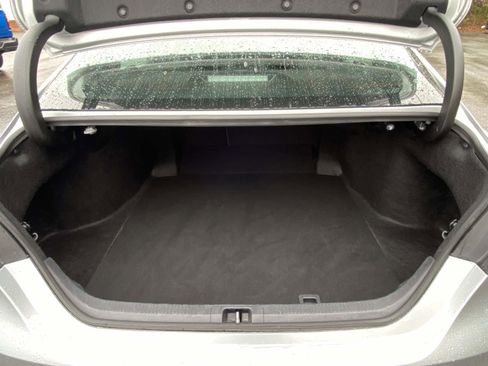 Used 2024 Toyota Camry SE FWD image 9