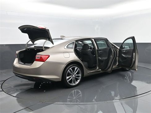 Used 2023 Chevrolet Malibu LT image 30