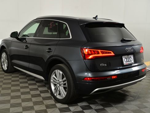 Used 2018 Audi Q5 2.0T Premium Plus image 3