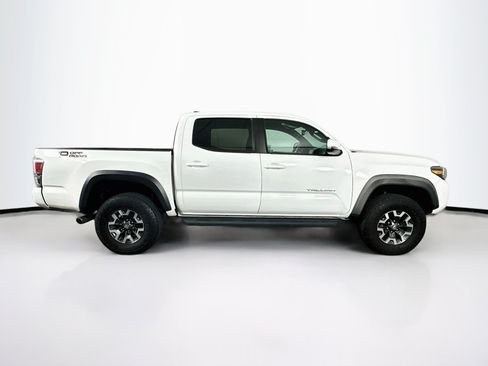 Used 2023 Toyota Tacoma TRD Off-Road w/ Technology Package RWD image 10