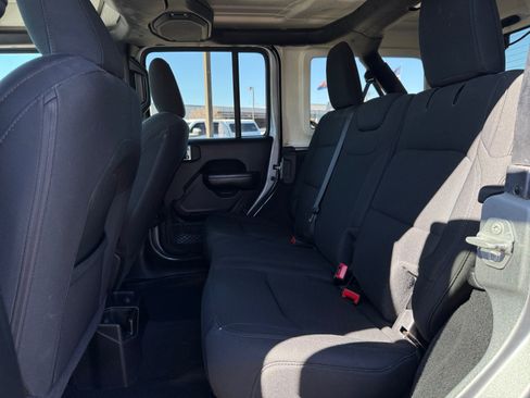 Used 2020 Jeep Wrangler Unlimited Sport S image 16