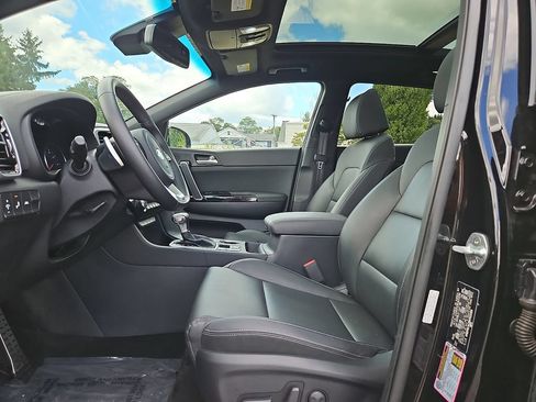 Certified 2022 Kia Sportage Nightfall Edition w/ Nighfall AWD Premium Package image 14