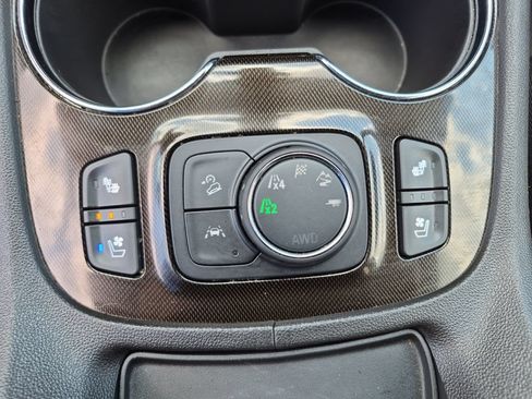 Used 2023 GMC Acadia AT4 w/ Technology Package AWD/4WD image 22