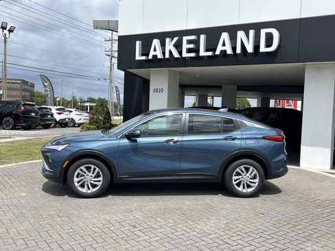 New 2026 Buick Envista Preferred w/ Convenience I Package FWD image 3