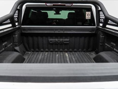 Used 2025 GMC Sierra 1500 AT4 image 11
