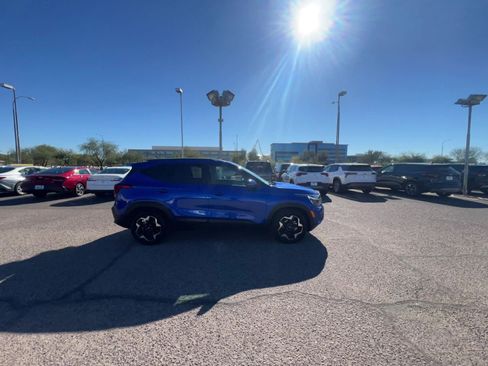 Used 2025 Kia Seltos S image 16