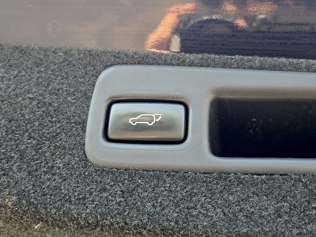 Used 2010 Lexus RX 450h AWD w/ Premium Pkg image 29