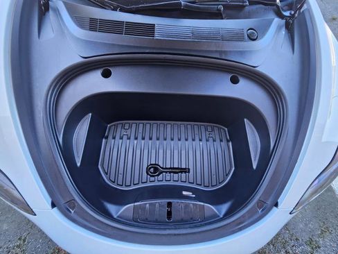 Used 2023 Tesla Model 3 Standard Range image 25