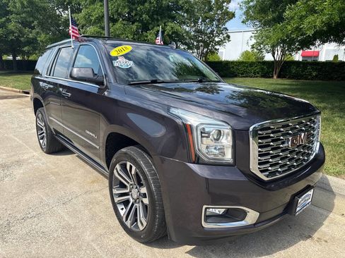 Used 2018 GMC Yukon Denali w/ Denali Ultimate Package AWD/4WD image 1