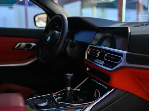 Used 2022 BMW M3 w/ Executive Package RWD image 5