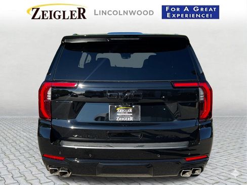 New 2026 GMC Yukon AT4 w/ AT4 Premium Package AWD/4WD image 8