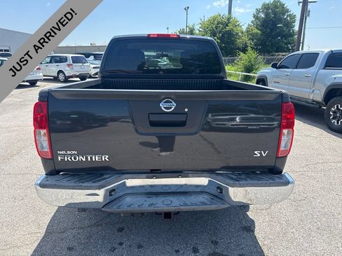 Used 2013 Nissan Frontier SV RWD image 6