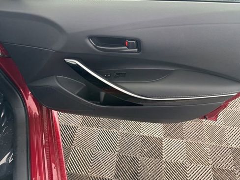 Used 2022 Toyota Corolla LE w/ Premium Interior Package image 21