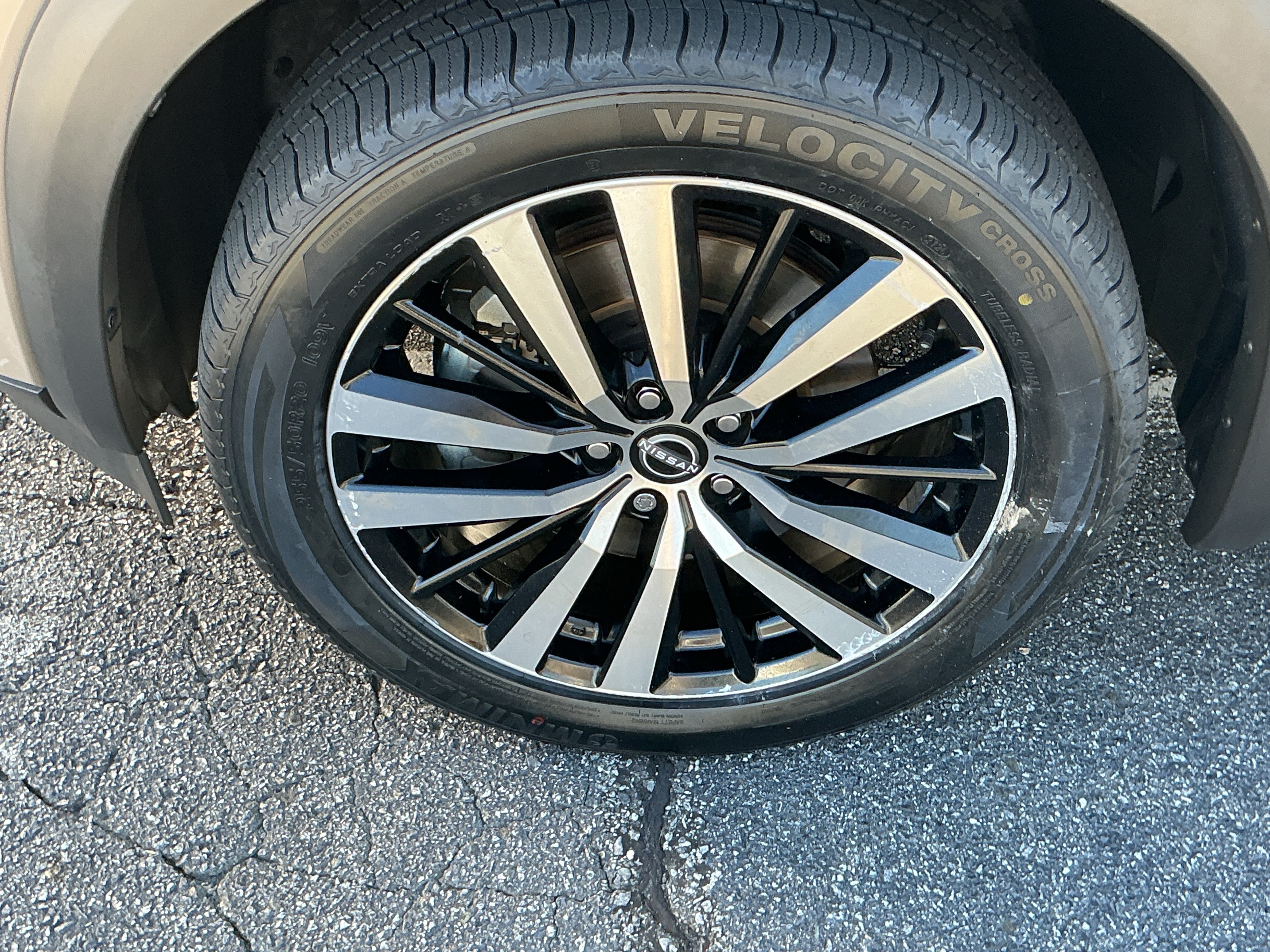 Certified 2023 Nissan Pathfinder Platinum AWD/4WD image 9