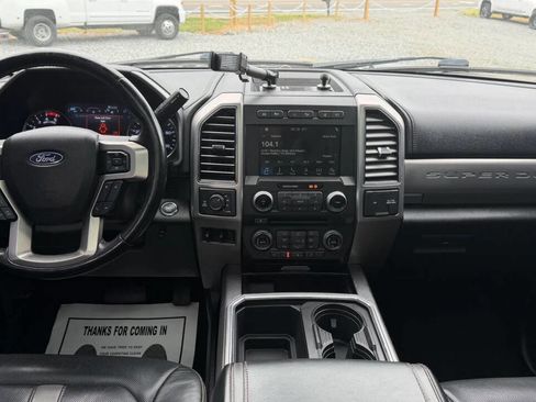 Used 2018 Ford F250 Platinum w/ Platinum Ultimate Package AWD/4WD image 16