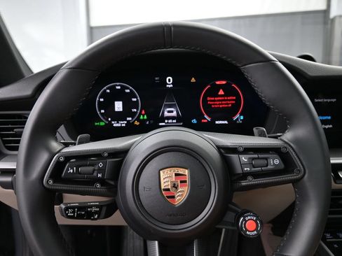 Certified 2025 Porsche 911 Carrera RWD image 6