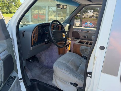 Used 1994 Ford E-150 and Econoline 150 RWD image 11