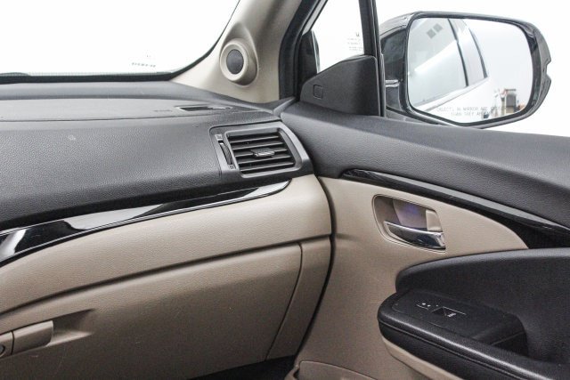 Used 2019 Honda Pilot Touring image 23