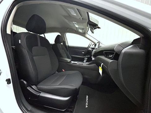 Certified 2025 Nissan Sentra SV w/ All-Weather Package image 15
