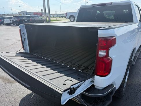 Used 2022 Chevrolet Silverado 1500 LTZ w/ Z71 Off-Road Package image 4