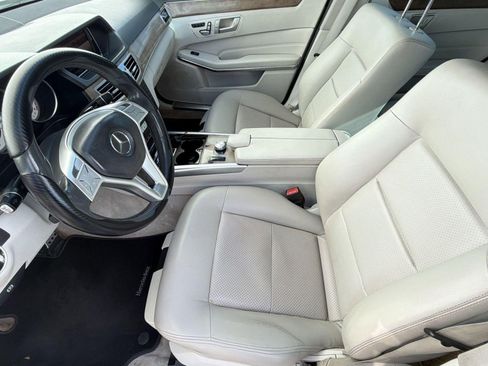 Used 2014 Mercedes-Benz E 350 Sedan image 23