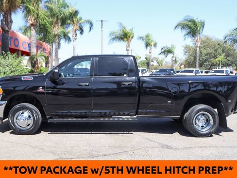 Used 2024 RAM 3500 Tradesman w/ Chrome Appearance Group AWD/4WD image 5