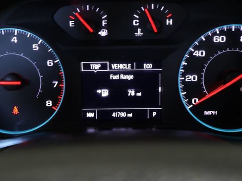 Used 2023 Chevrolet Traverse LS FWD image 29