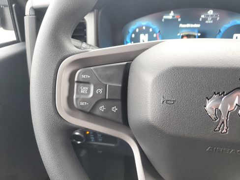 New 2025 Ford Bronco 4-Door image 23