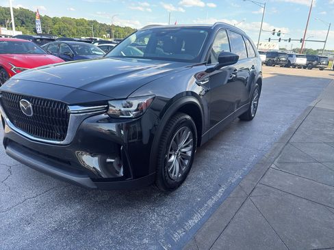 Used 2025 MAZDA CX-90 3.3 Turbo w/ Preferred Package AWD/4WD image 11