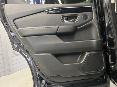 Used 2023 Honda Pilot EX-L image 28