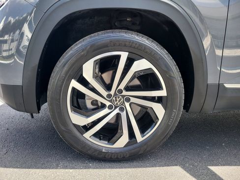 Used 2023 Volkswagen Atlas Cross Sport SEL AWD/4WD image 7