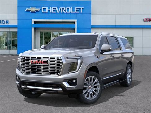 New 2025 GMC Yukon XL Denali w/ Sun & Power Step Package image 6