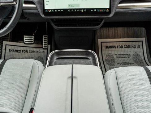 Used 2024 Rivian R1S Adventure image 14