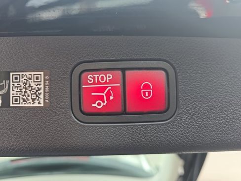 Used 2025 Mercedes-Benz E 450 4MATIC All-Terrain Wagon image 14