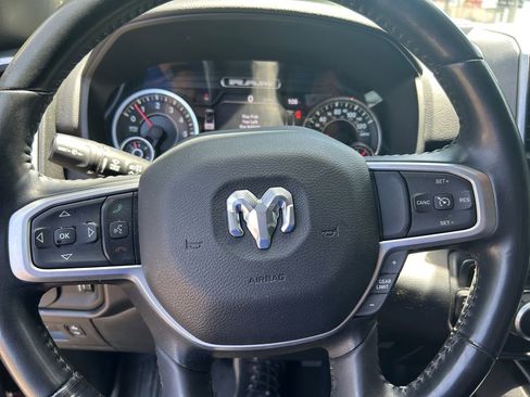 Used 2022 RAM 1500 Big Horn AWD/4WD image 15