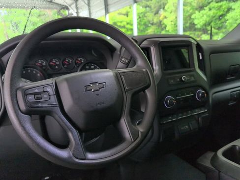 Used 2022 Chevrolet Silverado 1500 Custom Trail Boss AWD/4WD image 8