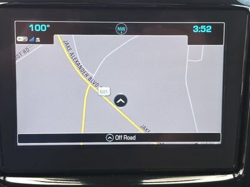 Used 2019 Chevrolet Traverse Premier FWD image 28