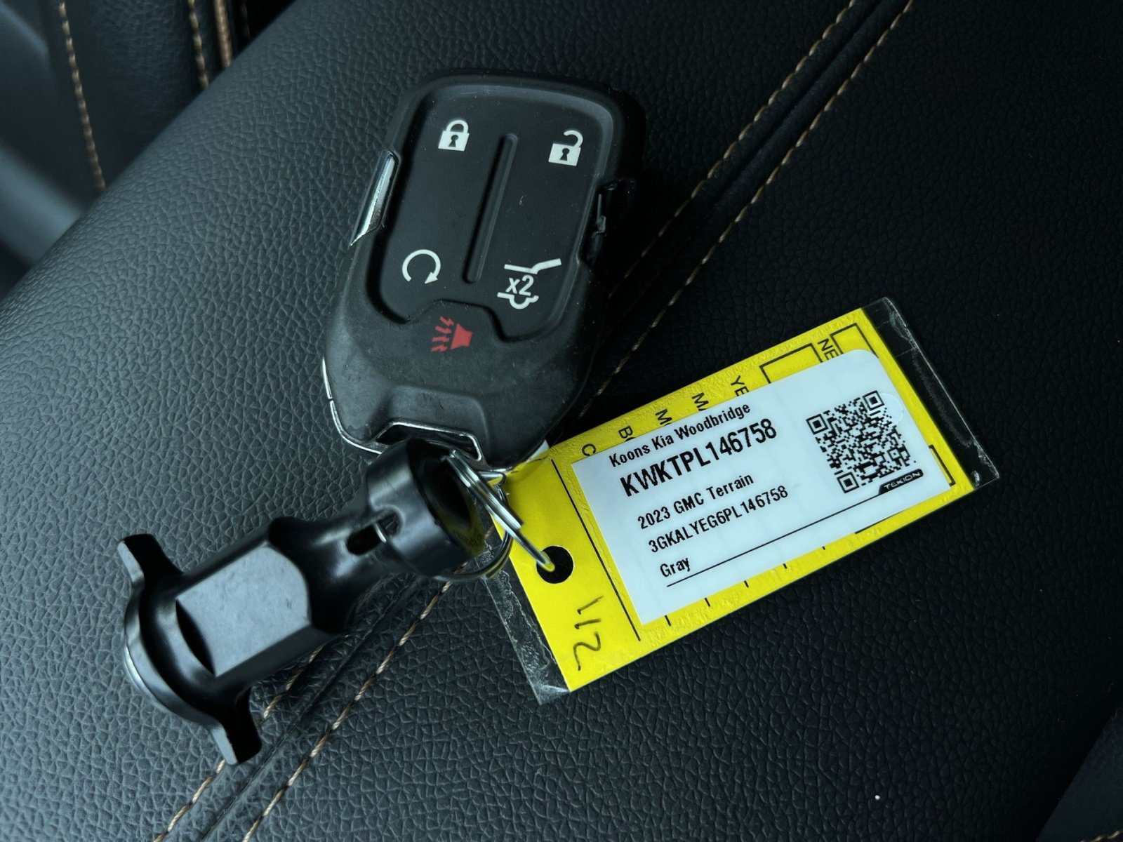 Used 2023 GMC Terrain AT4 w/ Tech Package AWD/4WD image 31