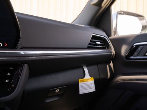 New 2025 Chevrolet Suburban Premier w/ Sun And Tow Package image 33