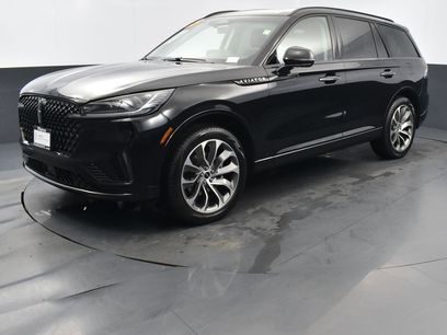 Used 2025 Lincoln Aviator AWD w/ Jet Appearance Package