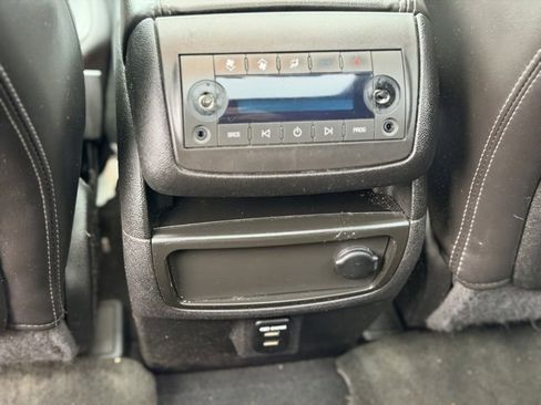 Used 2016 Chevrolet Traverse LT image 24