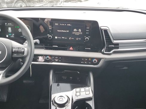 Certified 2023 Kia Sportage LX image 23