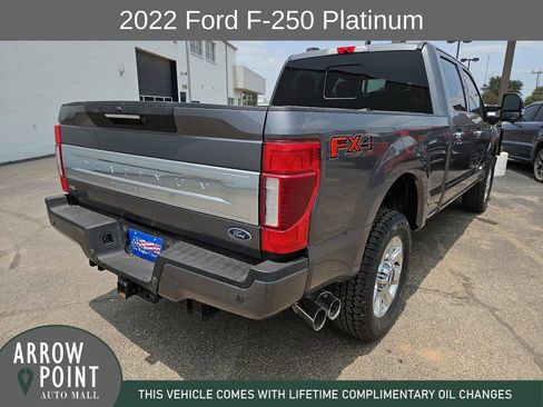 Used 2022 Ford F250 Platinum w/ FX4 Off-Road Package AWD/4WD image 11