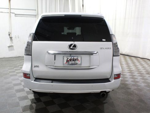 Used 2023 Lexus GX 460 Luxury w/ Accessory Package image 43