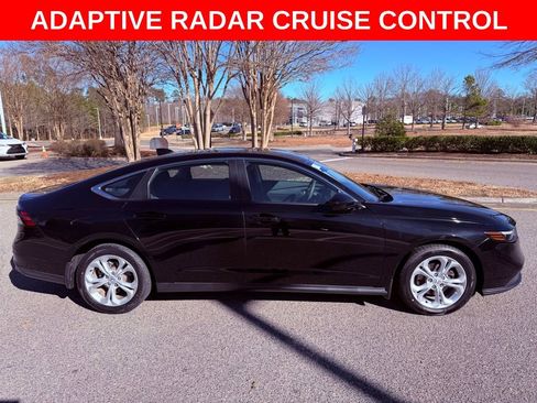 Used 2023 Honda Accord LX image 5