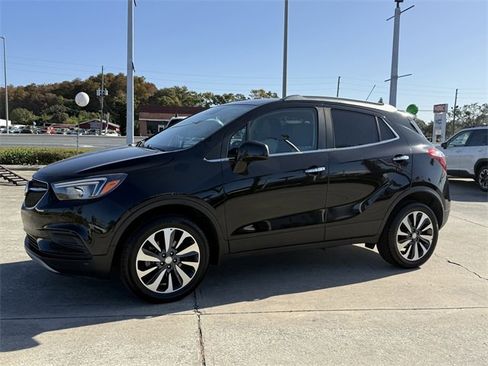 Used 2022 Buick Encore Preferred w/ Safety Package II image 2
