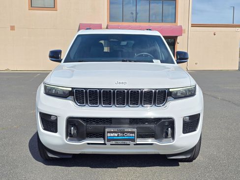 Used 2024 Jeep Grand Cherokee Overland AWD/4WD image 6