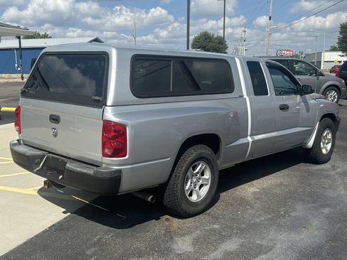 Used 2005 Dodge Dakota SLT image 12