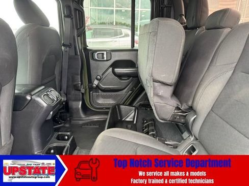Used 2022 Jeep Gladiator Sport image 13
