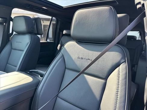 New 2026 GMC Yukon XL Denali w/ Denali Reserve Package AWD/4WD image 30